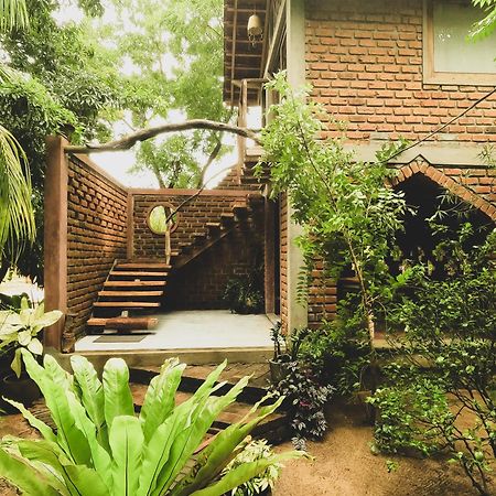 פוטוביל Monsoon Eco Resort - Whisky Point Arugambay מראה חיצוני תמונה