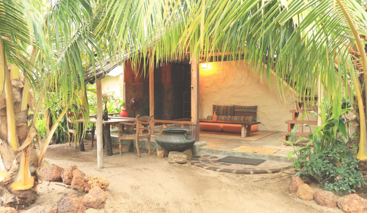 פוטוביל Monsoon Eco Resort - Whisky Point Arugambay מראה חיצוני תמונה