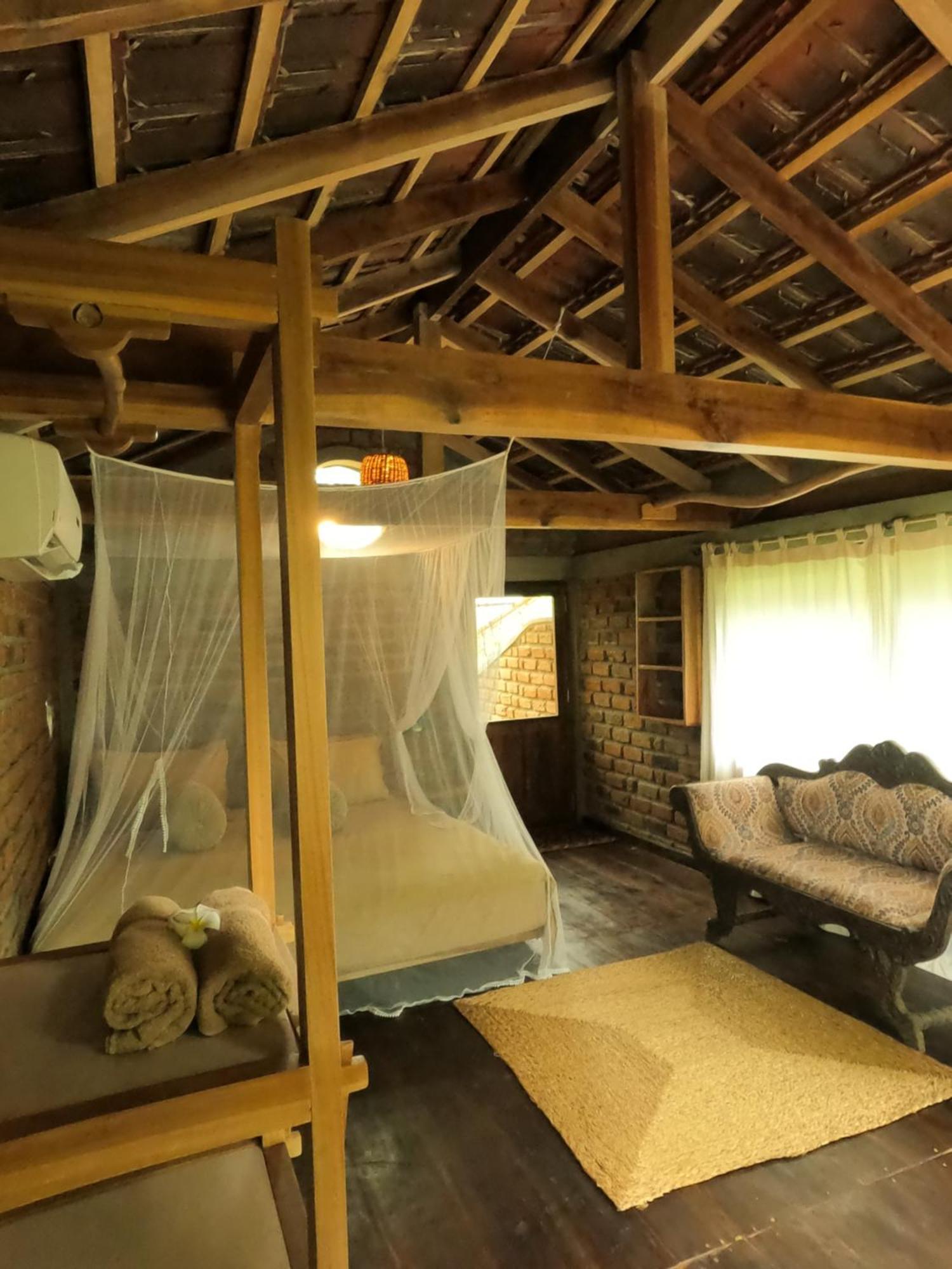 פוטוביל Monsoon Eco Resort - Whisky Point Arugambay חדר תמונה