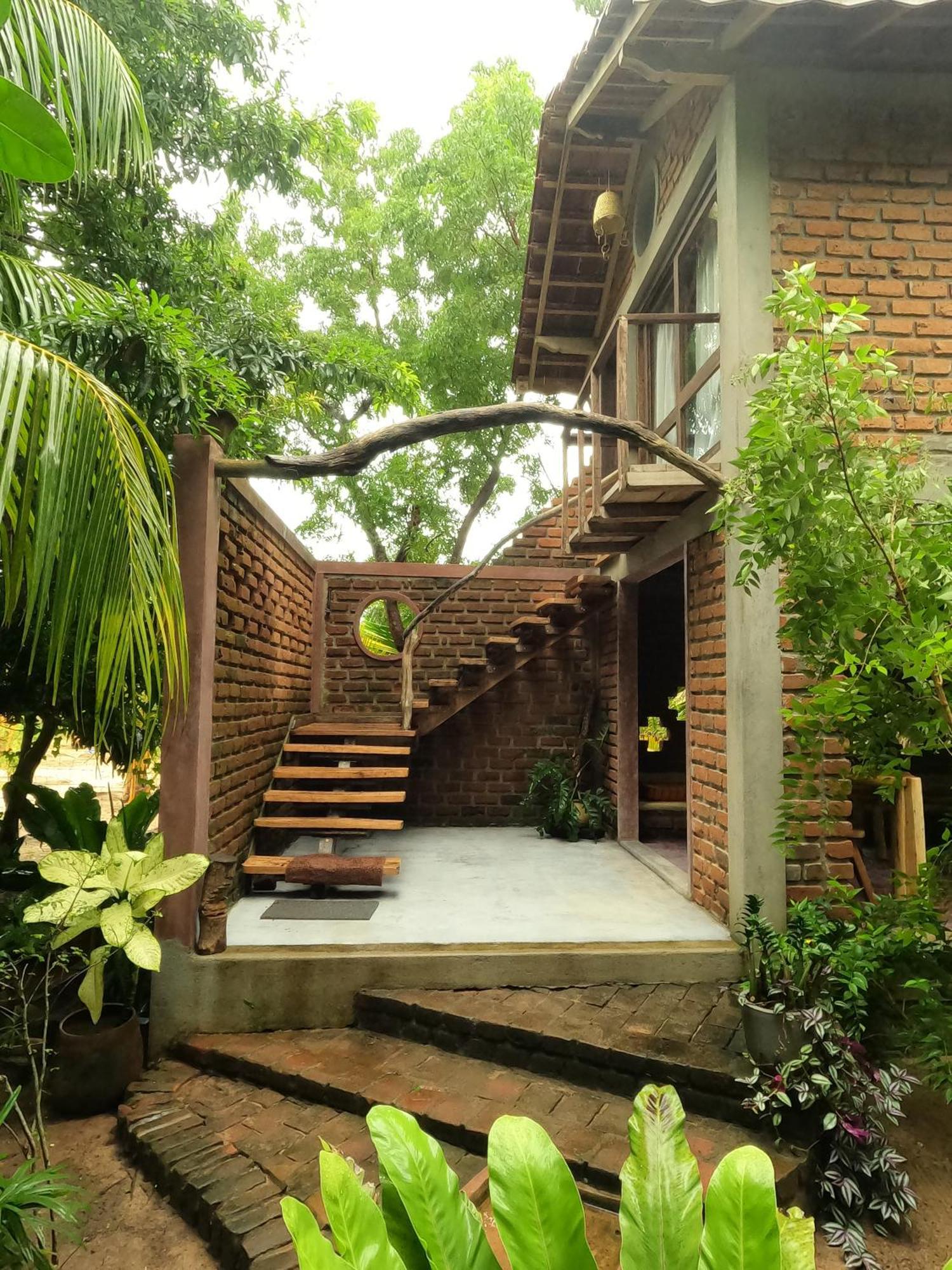 פוטוביל Monsoon Eco Resort - Whisky Point Arugambay חדר תמונה